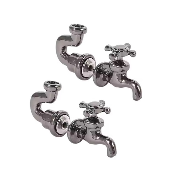 Punk Water Faucet Shape Stud Earrings - Picture 2 of 2